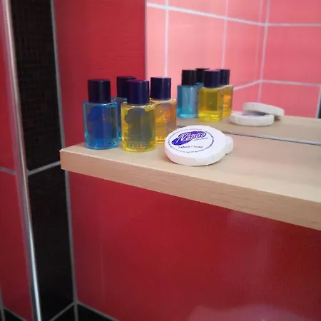 Est Apartment